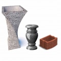 Flowerpots, vases and flower beds
