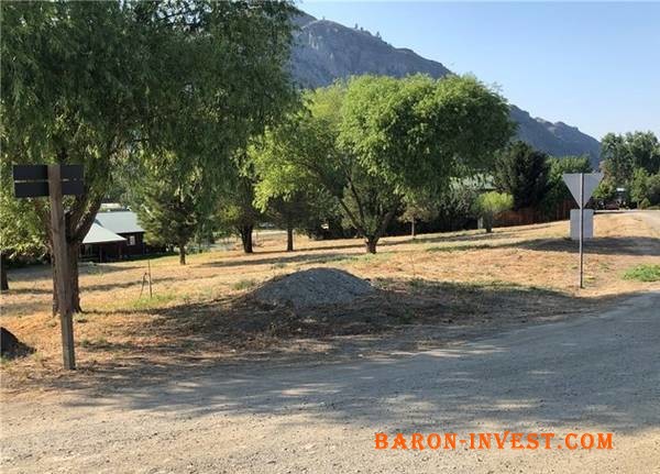1/2 acre building site. Close to town, nice area.
