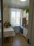 Продам 1 комнатную квартиру с ремонтом по Довженко