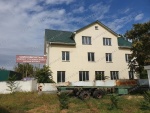 Продажа фасадного здания на Киевской трассе с участком (104729)