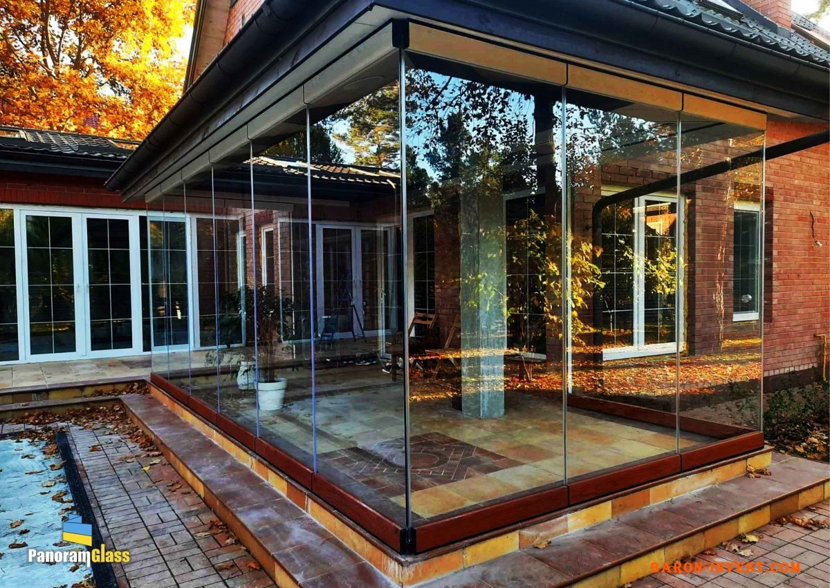 Безрамне розсувне скління PanoramGlass для альтанок,терас,веранд та балконів 