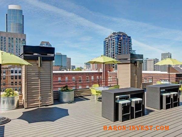 2 Rooftop Terraces, 1 bedroom 1 bath apt, NEW flooring, Modern kitchen
