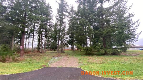 Build ready lot available! 1.48 Acres