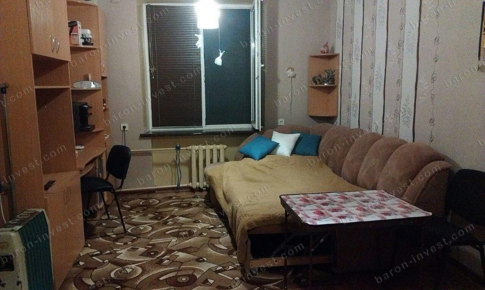 Комната с мебелью на Сталеваров