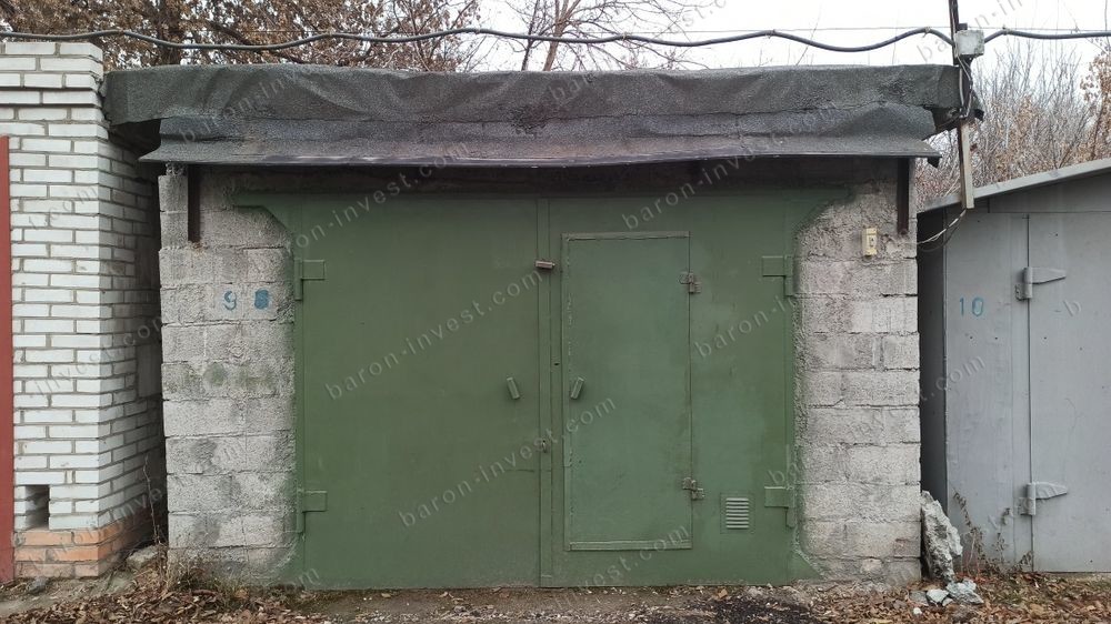 Продам капитальный гараж на Осипенковском.