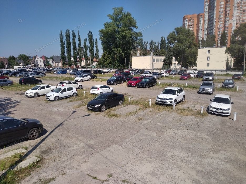 Сдам места на парковке ул. Чернобыльская, Осенняя от владельца