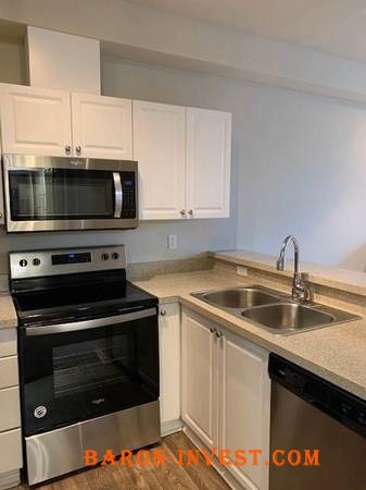 Spacious STUDIO - $200 off first month's rent!